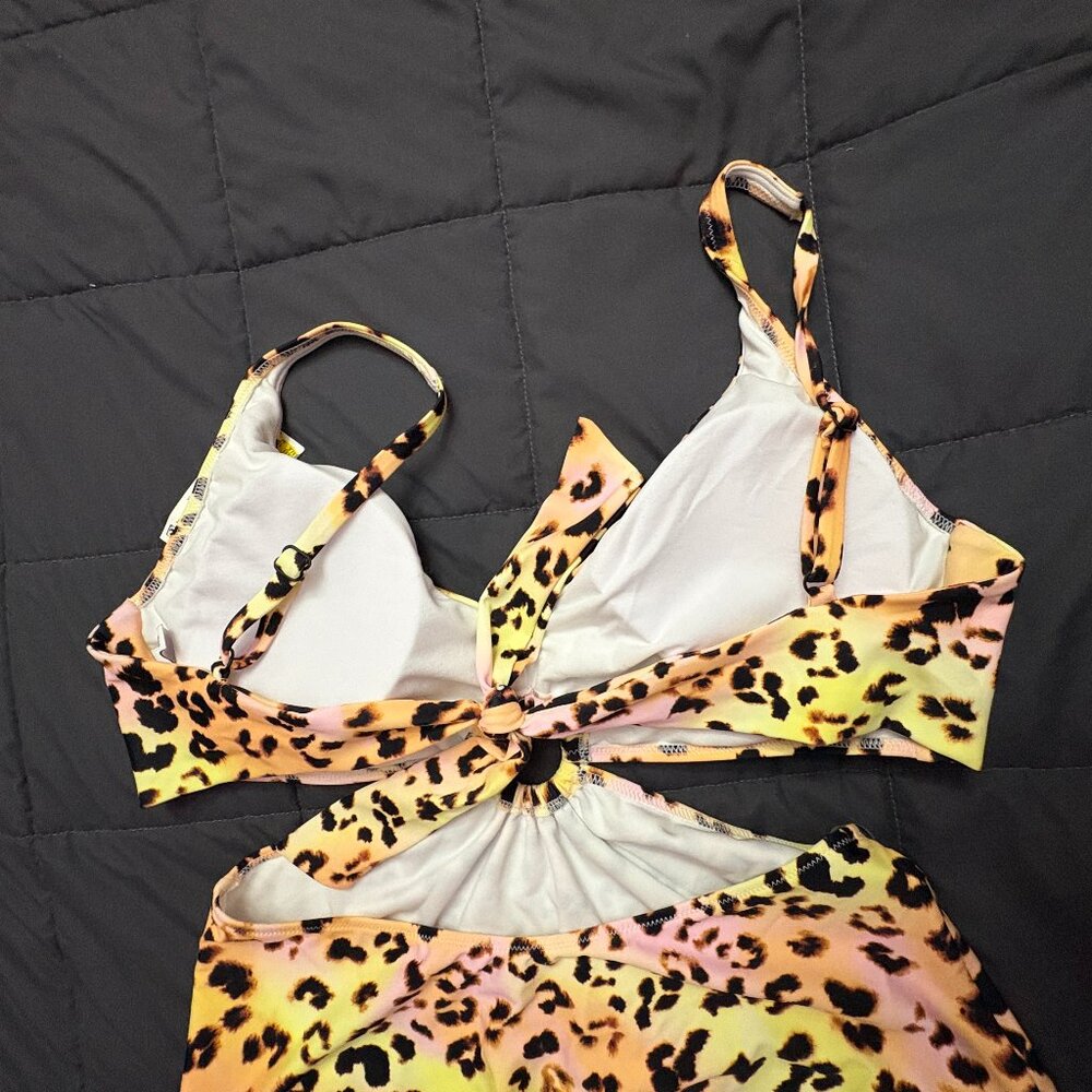 Bar III Summer Heat Animal-Print O-Ring Monokini Swimsuit - Size: Medium - NWT - Picture 7 of 14